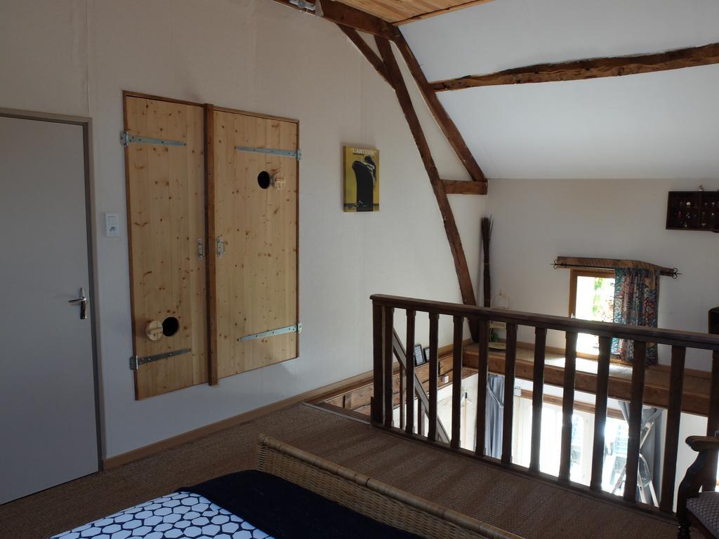 Bed and Breakfast Le Bon Coeur Ygrande Екстер'єр фото