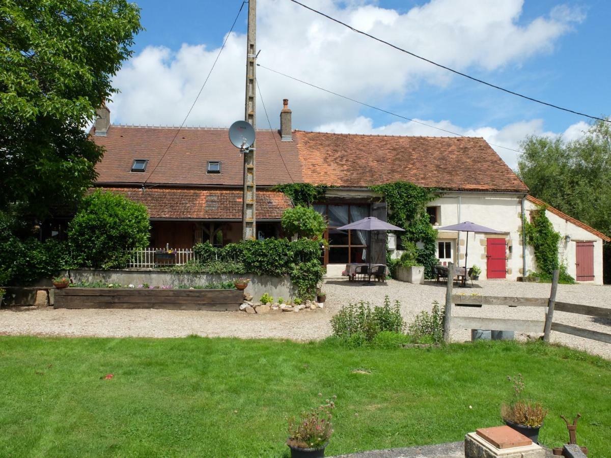 Bed and Breakfast Le Bon Coeur Ygrande Екстер'єр фото