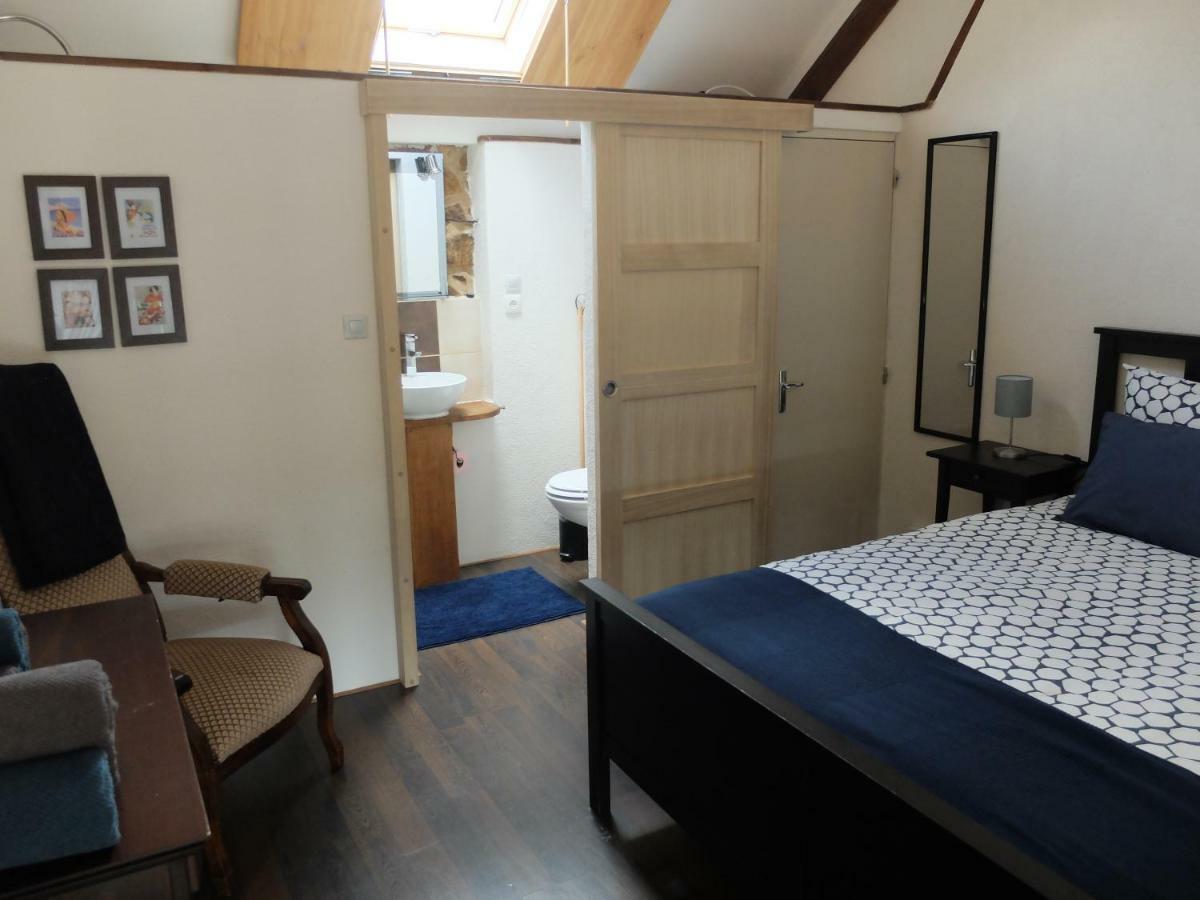 Bed and Breakfast Le Bon Coeur Ygrande Екстер'єр фото